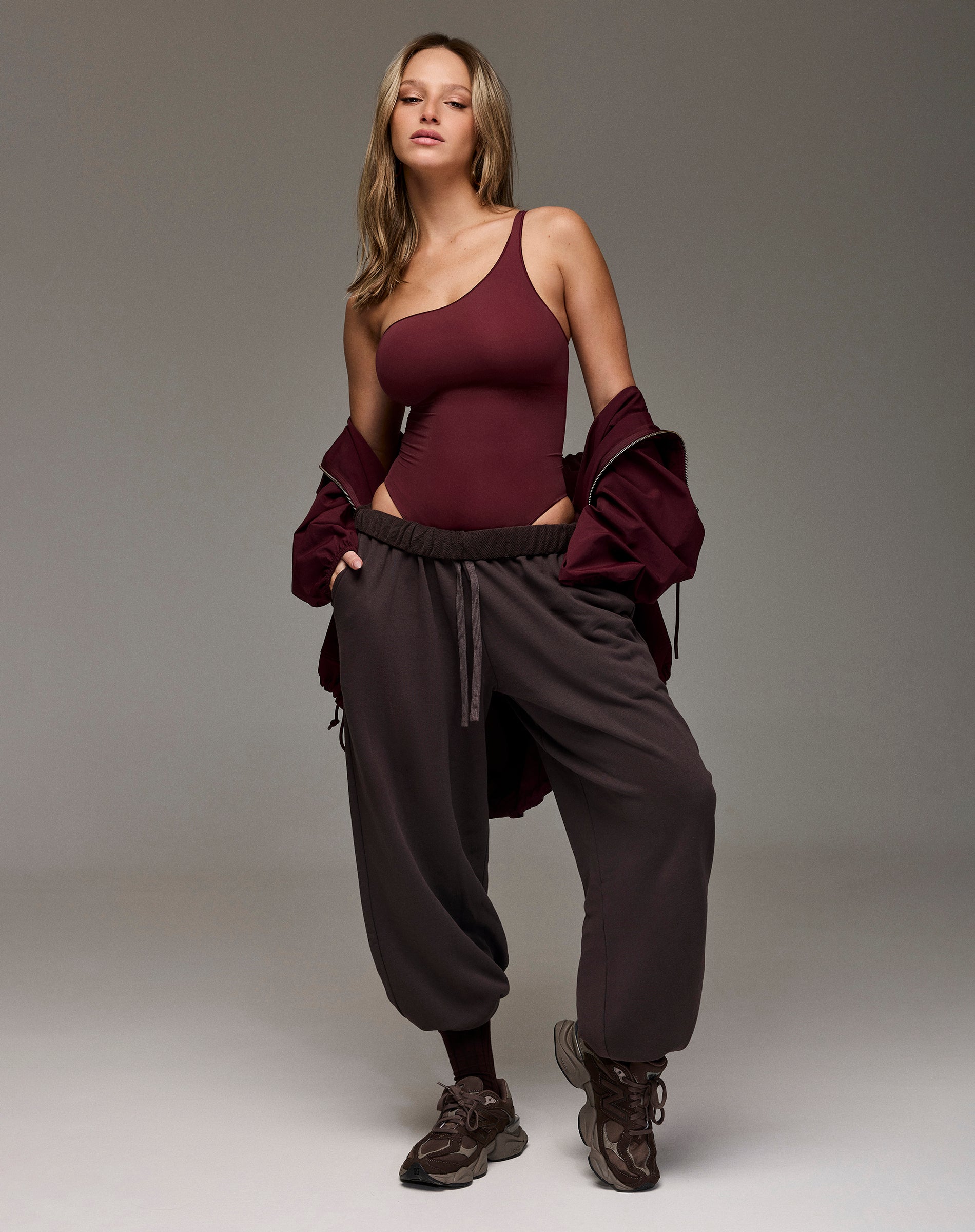 בגד גוף מחטב - כתף אחת | צ'רי